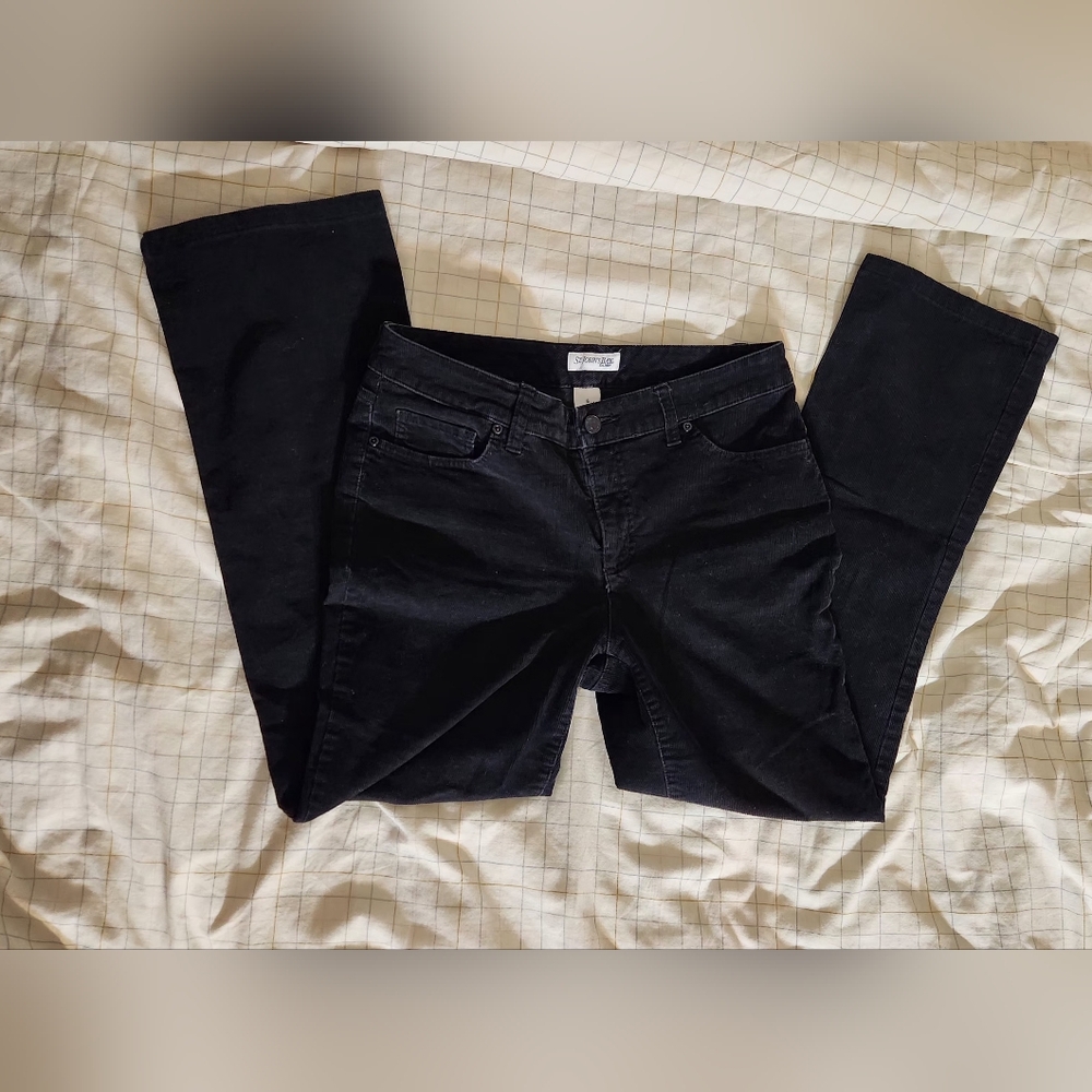 Thrifted Black low-rise boot cut corduroy pants